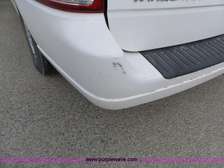 image for item J4126 2003 Ford Windstar LX van