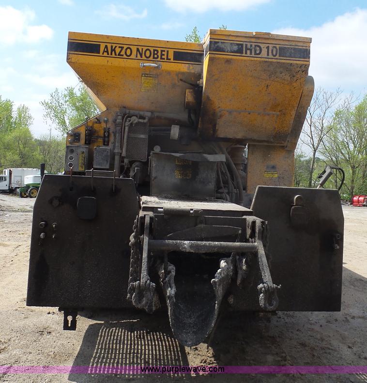 image for item J4139 1999 Volvo WG Akzo Nobel slurry truck