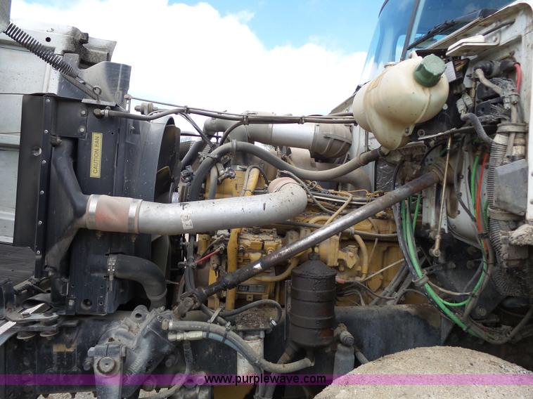 image for item J4139 1999 Volvo WG Akzo Nobel slurry truck