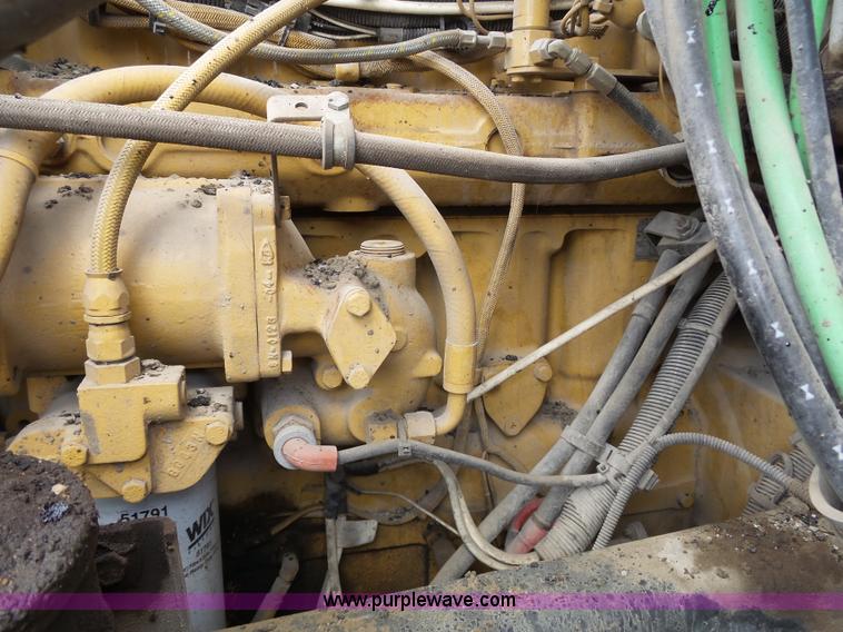 image for item J4139 1999 Volvo WG Akzo Nobel slurry truck