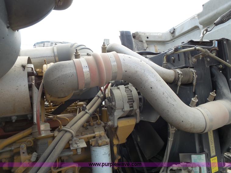 image for item J4139 1999 Volvo WG Akzo Nobel slurry truck