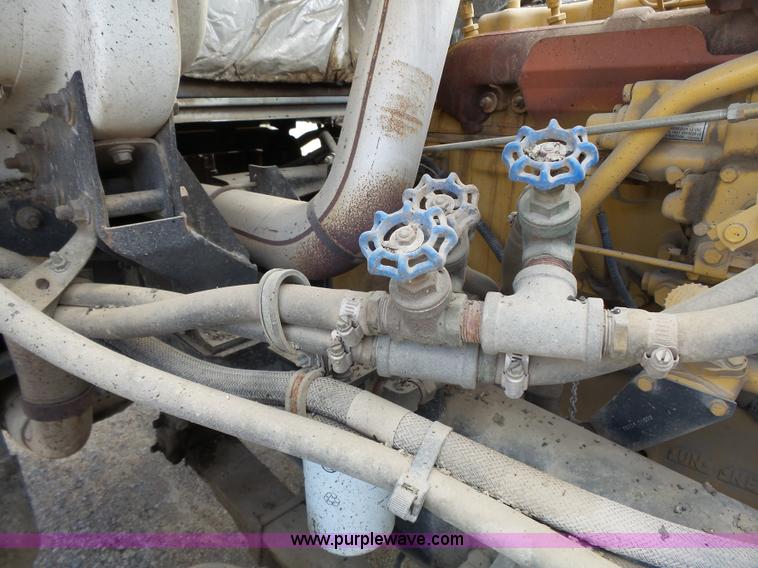 image for item J4139 1999 Volvo WG Akzo Nobel slurry truck