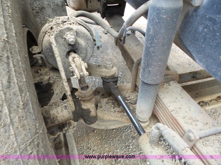 image for item J4139 1999 Volvo WG Akzo Nobel slurry truck