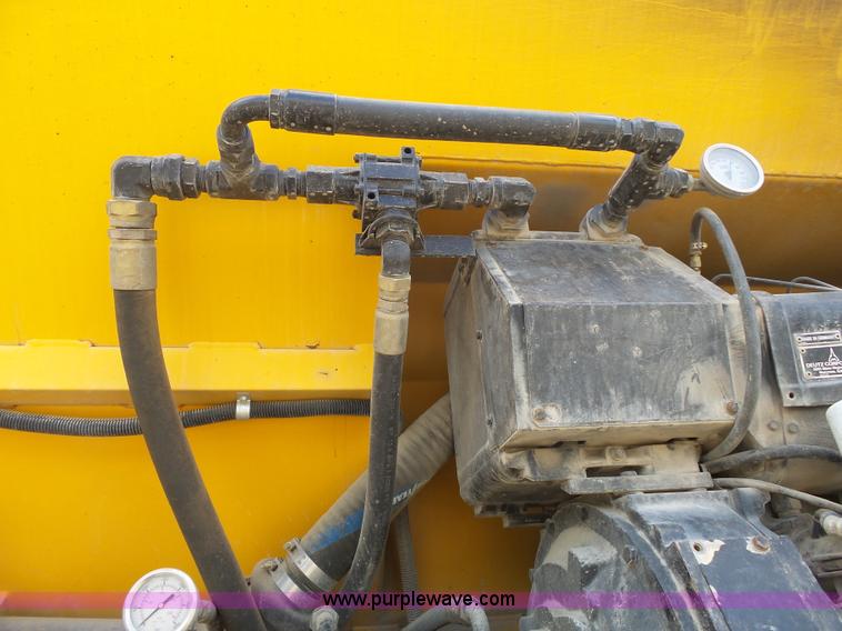 image for item J4139 1999 Volvo WG Akzo Nobel slurry truck