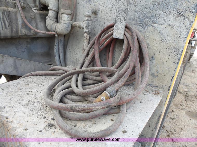 image for item J4139 1999 Volvo WG Akzo Nobel slurry truck