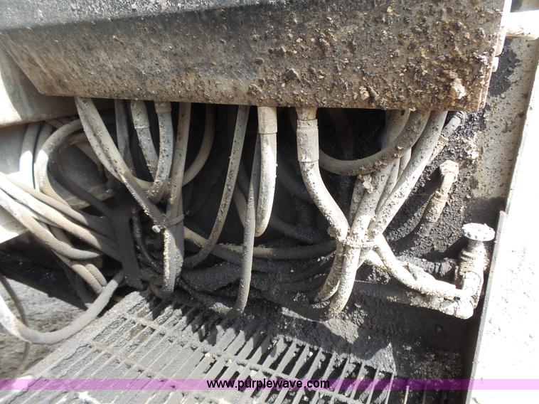 image for item J4139 1999 Volvo WG Akzo Nobel slurry truck