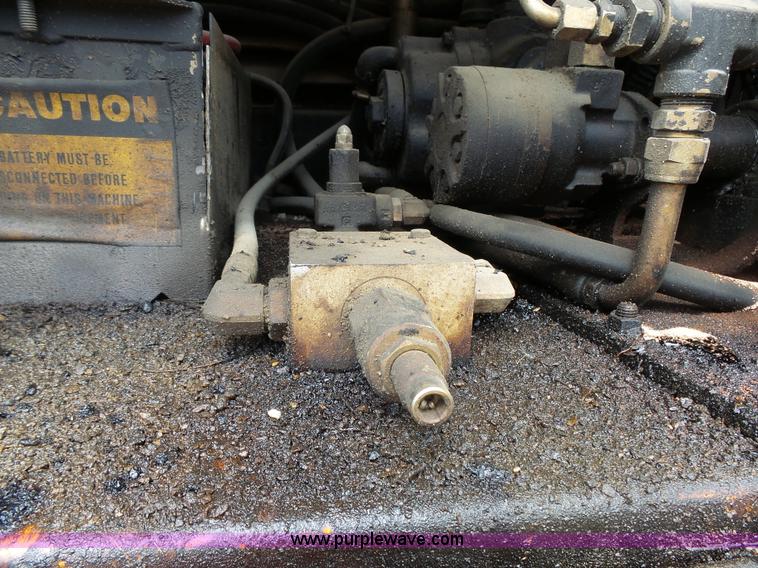 image for item J4139 1999 Volvo WG Akzo Nobel slurry truck