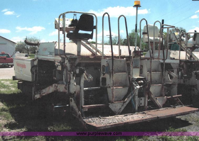 image for item J4961 Cedarapids CR551 hot mix asphalt spreader