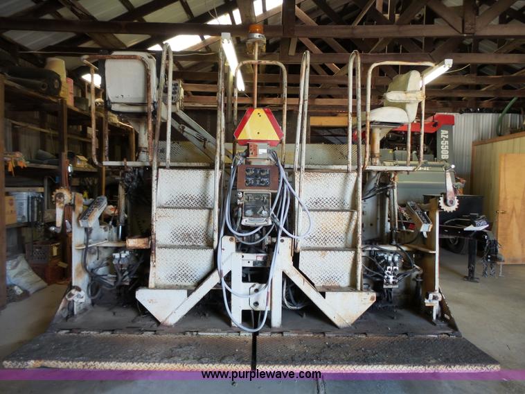 image for item J4961 Cedarapids CR551 hot mix asphalt spreader