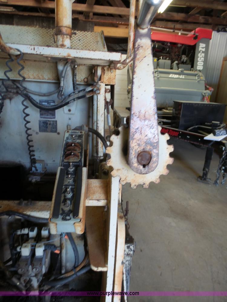 image for item J4961 Cedarapids CR551 hot mix asphalt spreader