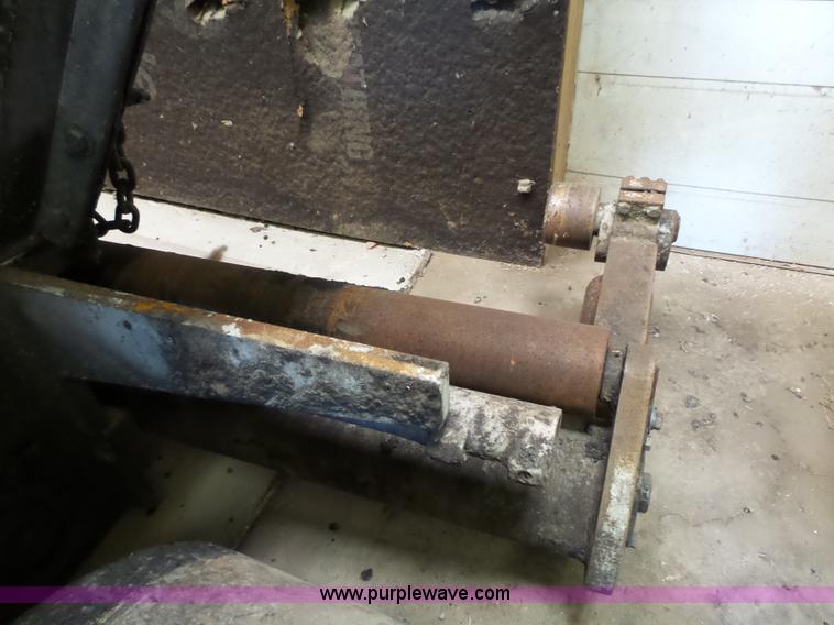 image for item J4961 Cedarapids CR551 hot mix asphalt spreader