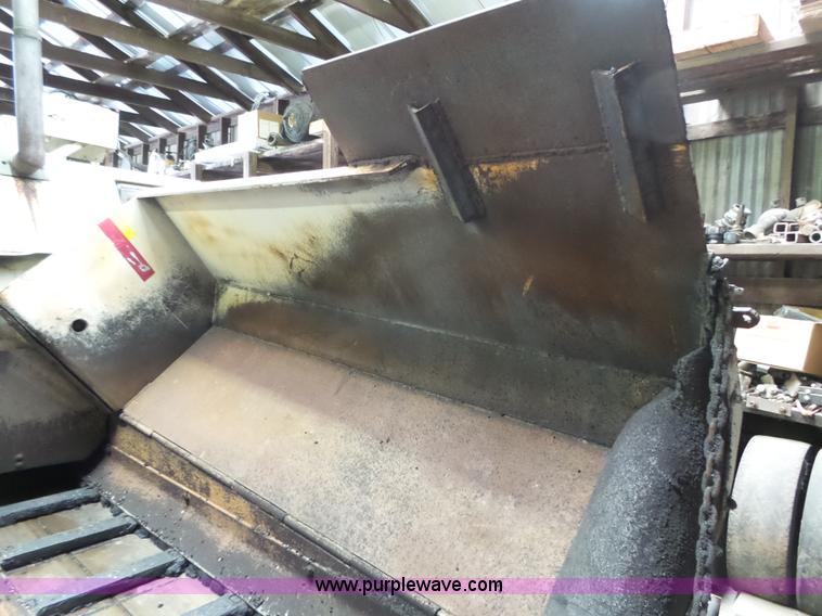 image for item J4961 Cedarapids CR551 hot mix asphalt spreader