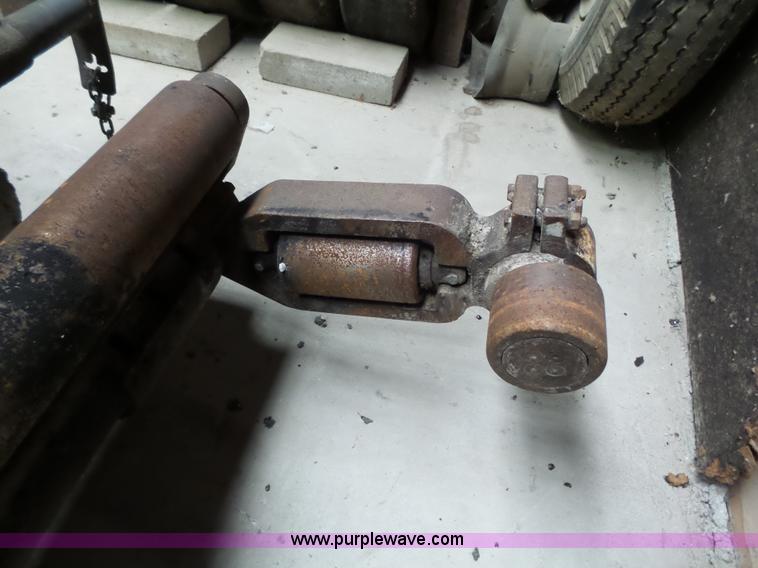 image for item J4961 Cedarapids CR551 hot mix asphalt spreader