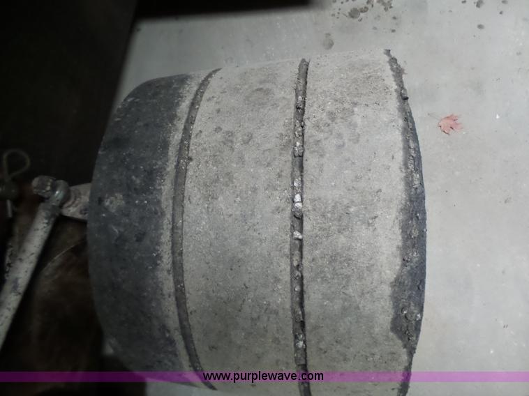 image for item J4961 Cedarapids CR551 hot mix asphalt spreader