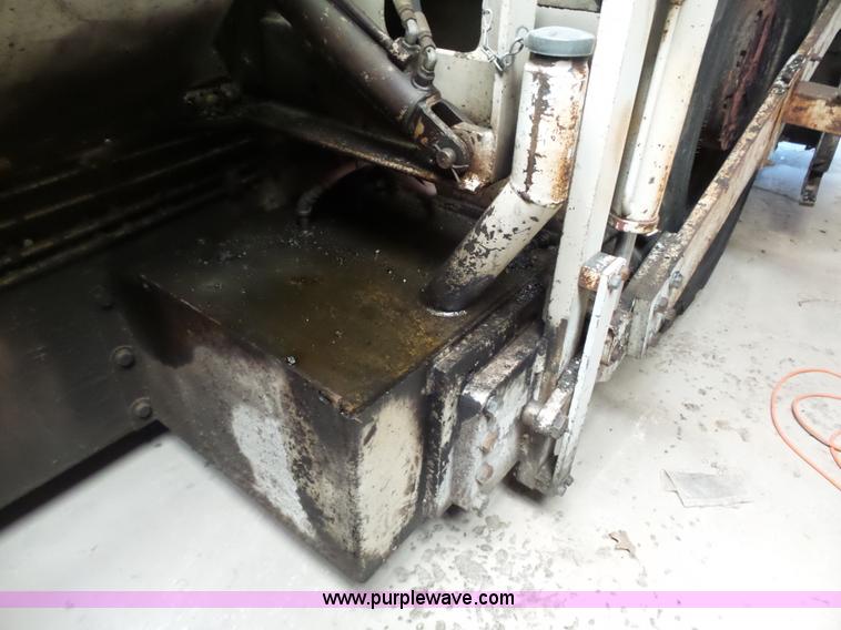 image for item J4961 Cedarapids CR551 hot mix asphalt spreader