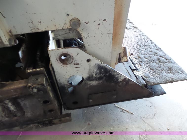 image for item J4961 Cedarapids CR551 hot mix asphalt spreader