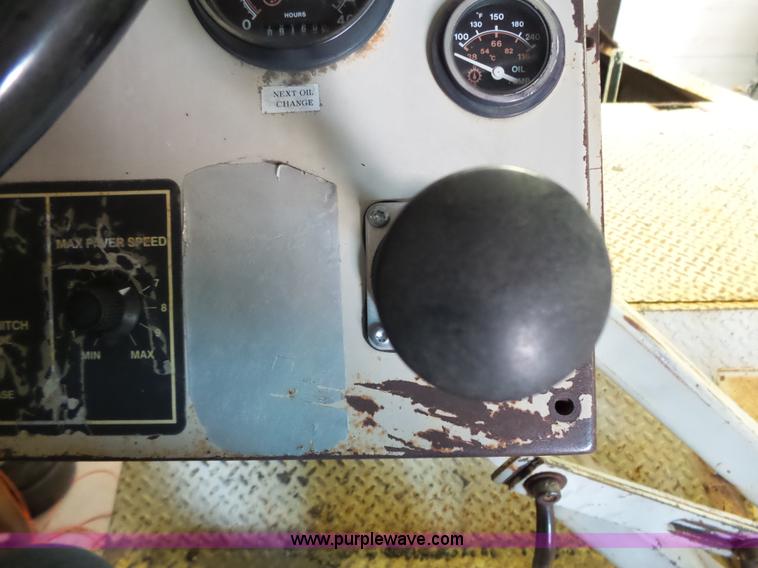 image for item J4961 Cedarapids CR551 hot mix asphalt spreader