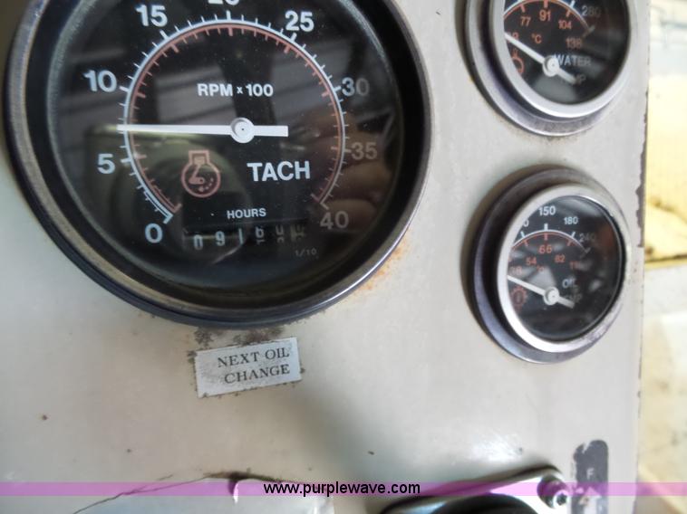 image for item J4961 Cedarapids CR551 hot mix asphalt spreader