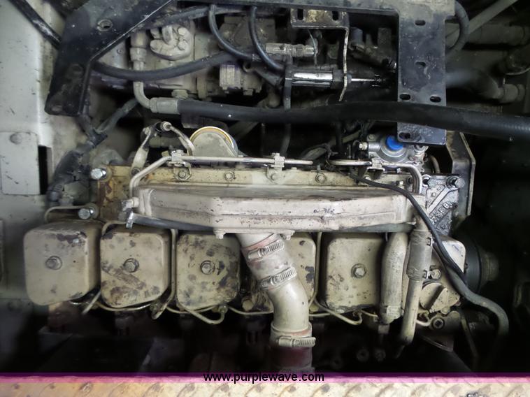 image for item J4961 Cedarapids CR551 hot mix asphalt spreader