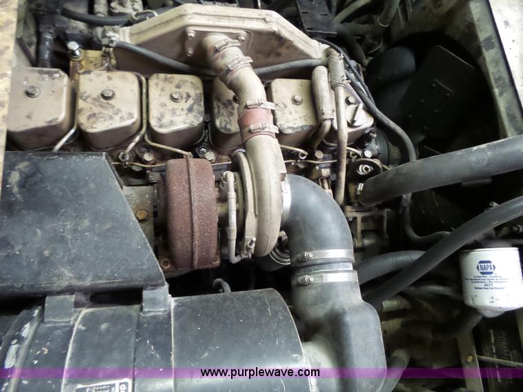 image for item J4961 Cedarapids CR551 hot mix asphalt spreader