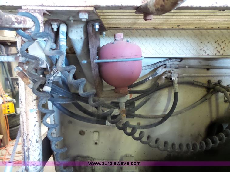 image for item J4961 Cedarapids CR551 hot mix asphalt spreader