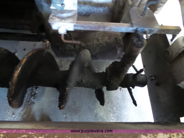 image for item J4961 Cedarapids CR551 hot mix asphalt spreader