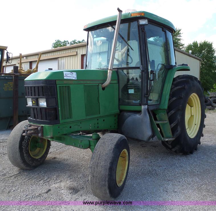 image for item J4962 2001 John Deere 6405 tractor