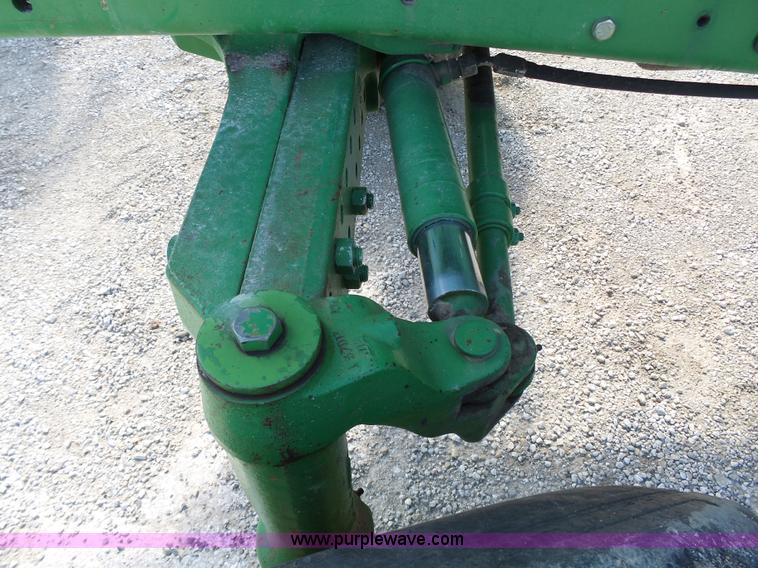 image for item J4962 2001 John Deere 6405 tractor