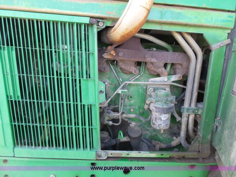 image for item J4962 2001 John Deere 6405 tractor