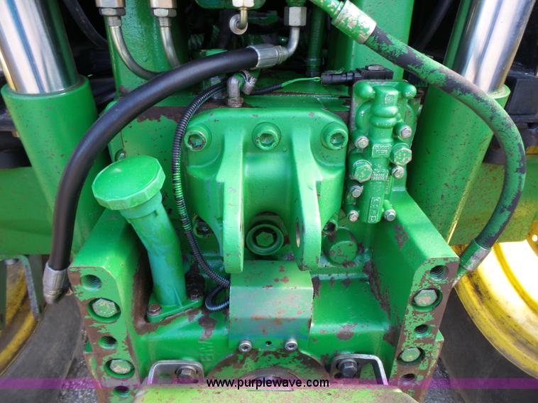 image for item J4962 2001 John Deere 6405 tractor