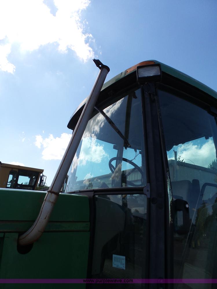 image for item J4962 2001 John Deere 6405 tractor