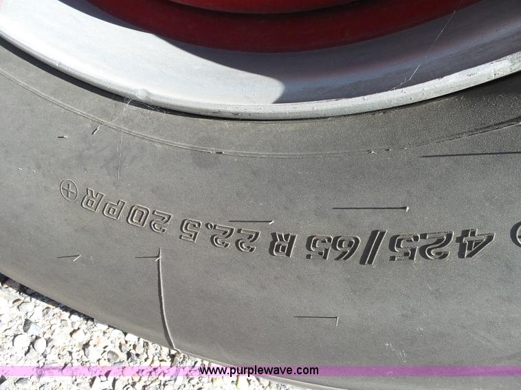 image for item J6107 1982 Hendrickson 1871-WS fire truck