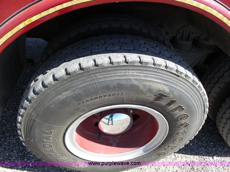 image for item J6107 1982 Hendrickson 1871-WS fire truck