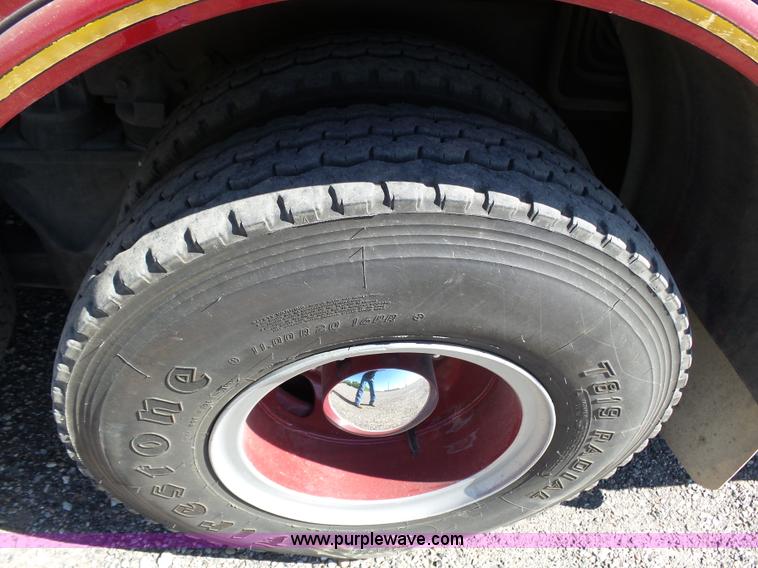 image for item J6107 1982 Hendrickson 1871-WS fire truck