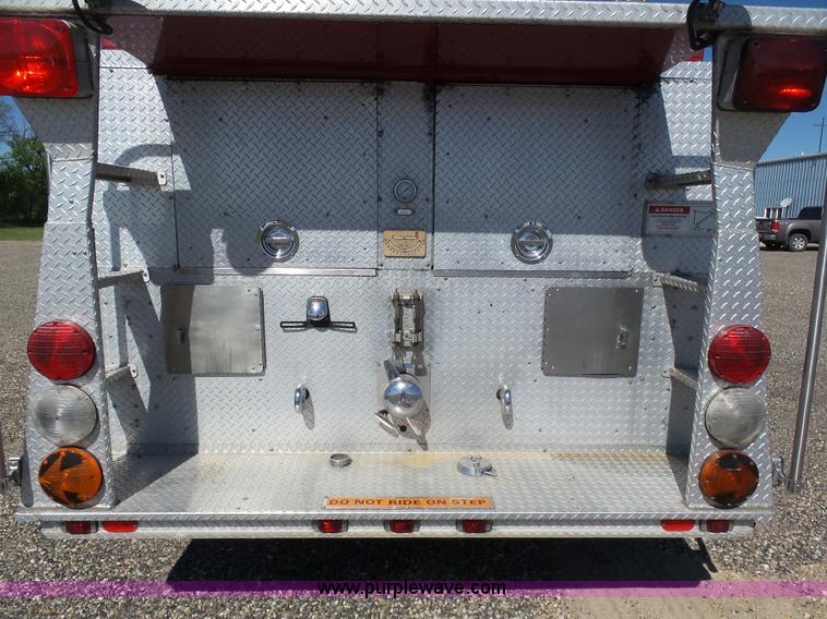 image for item J6107 1982 Hendrickson 1871-WS fire truck