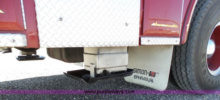 image for item J6107 1982 Hendrickson 1871-WS fire truck