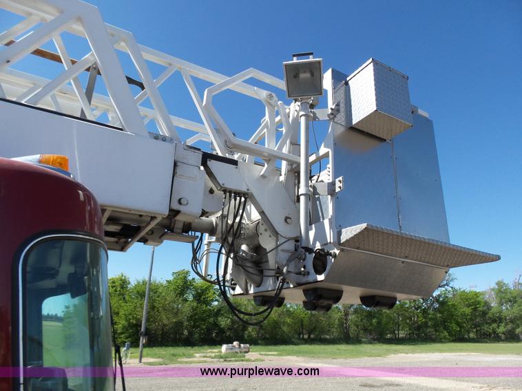 image for item J6107 1982 Hendrickson 1871-WS fire truck