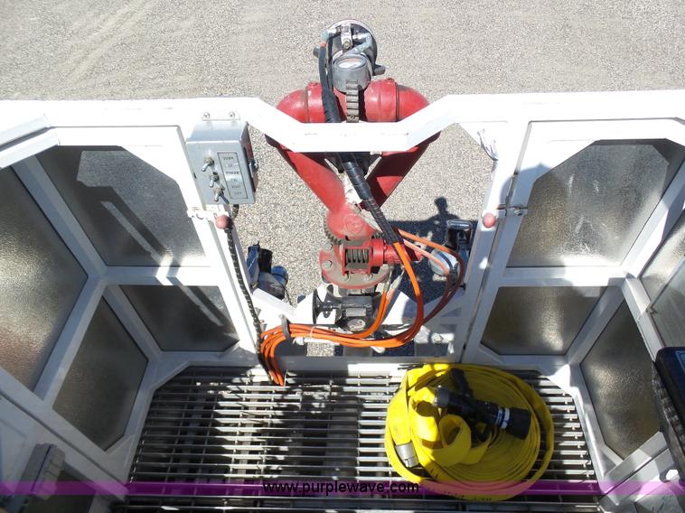 image for item J6107 1982 Hendrickson 1871-WS fire truck