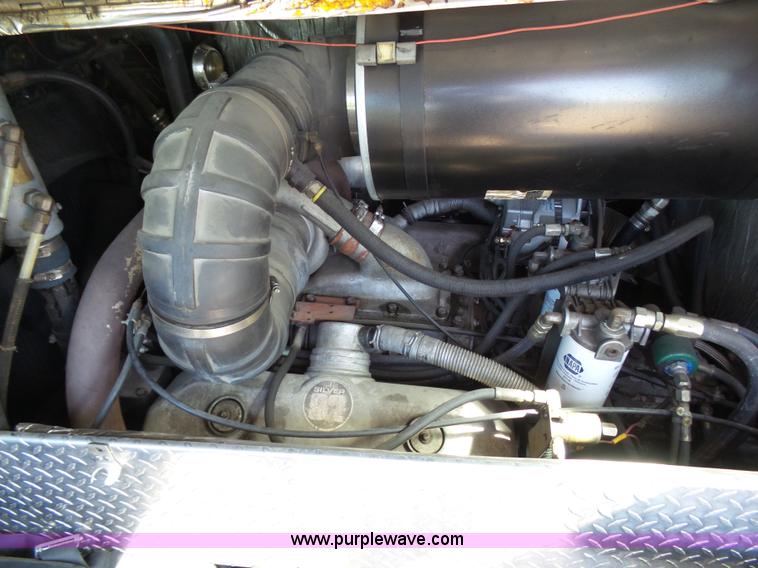 image for item J6107 1982 Hendrickson 1871-WS fire truck