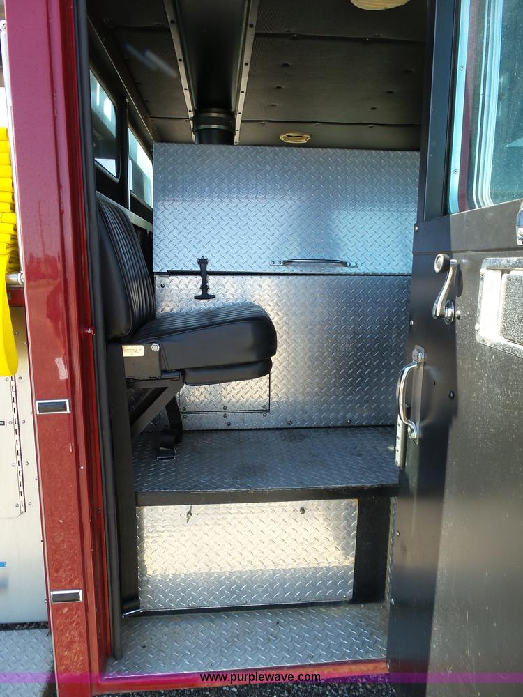 image for item J6107 1982 Hendrickson 1871-WS fire truck