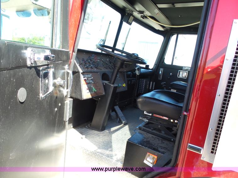 image for item J6107 1982 Hendrickson 1871-WS fire truck