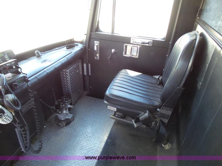 image for item J6107 1982 Hendrickson 1871-WS fire truck