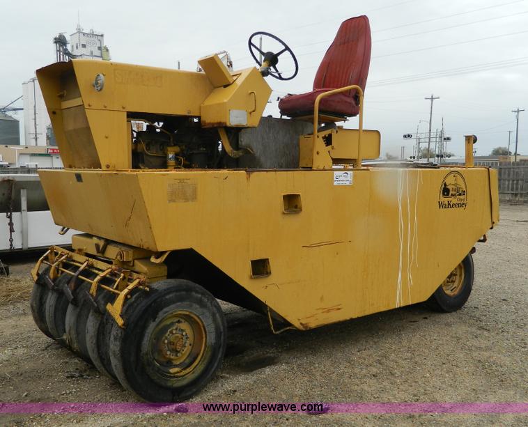 image for item J8977 Bros Inc SP3000 pneumatic roller