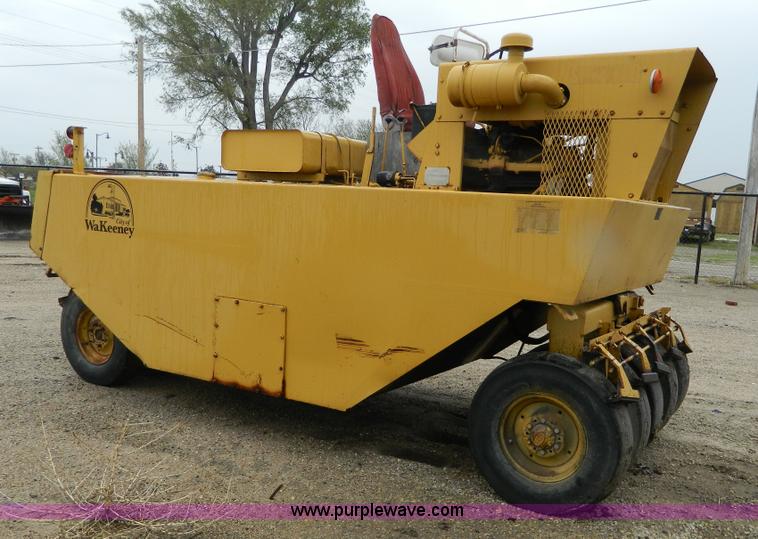 image for item J8977 Bros Inc SP3000 pneumatic roller