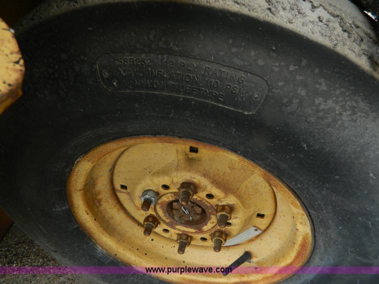 image for item J8977 Bros Inc SP3000 pneumatic roller