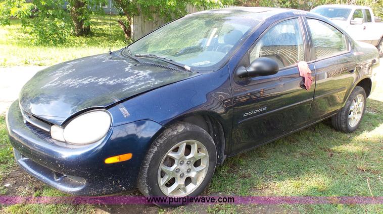 image for item K4073 2000 Dodge Neon