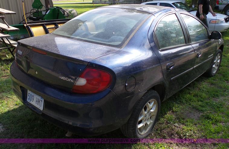 image for item K4073 2000 Dodge Neon