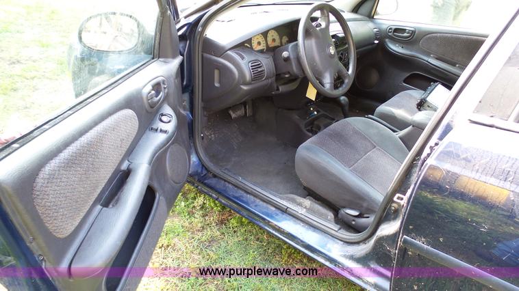 image for item K4073 2000 Dodge Neon