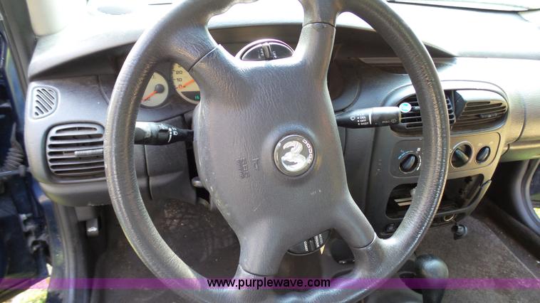 image for item K4073 2000 Dodge Neon