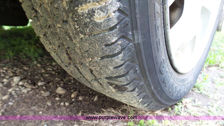 image for item K4073 2000 Dodge Neon